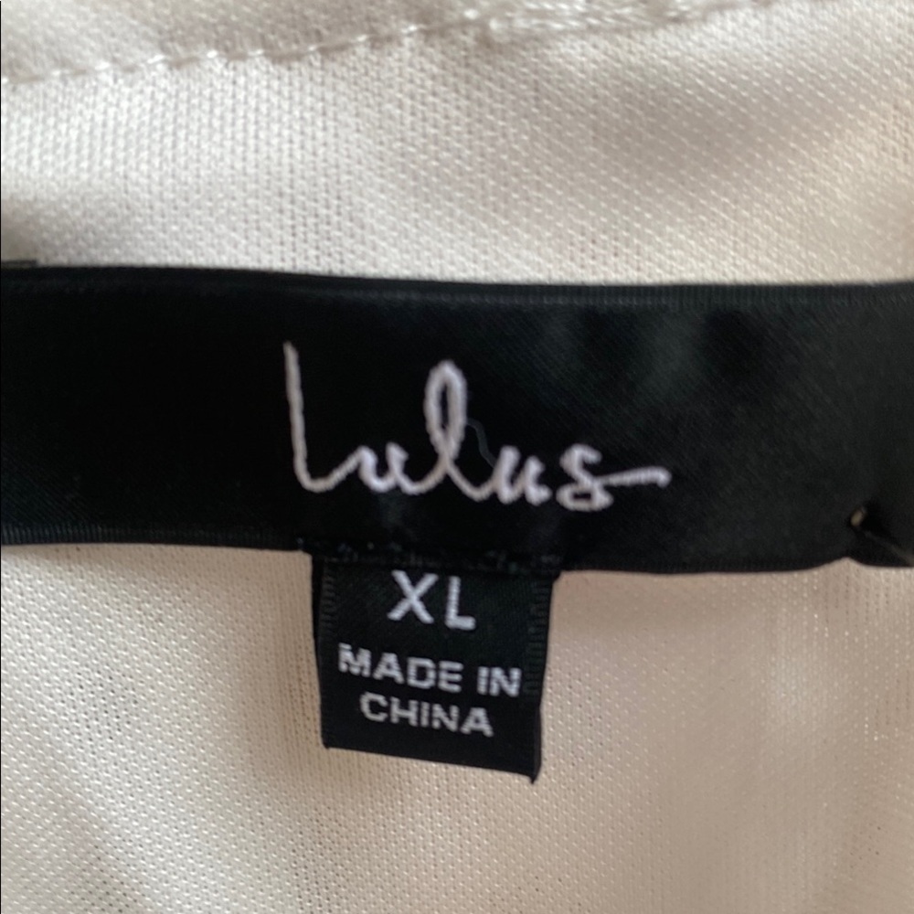 Lulu’s Chic White Eyelet Pattern Maxi Dress XL Summer Wedding Guest - Picture 6 of 14